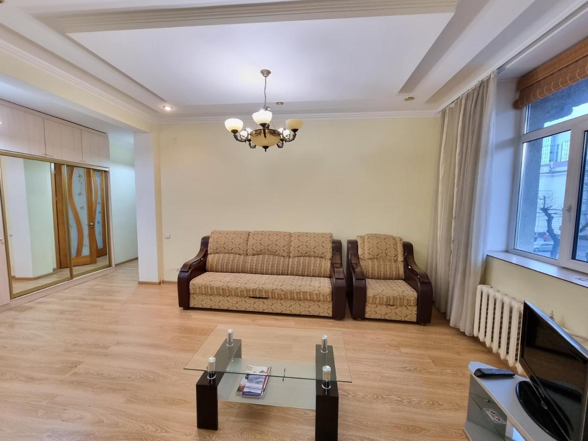 Stefan Cel Mare Boulevard Ultracentral Apartments In The Center Κισινάου Εξωτερικό φωτογραφία