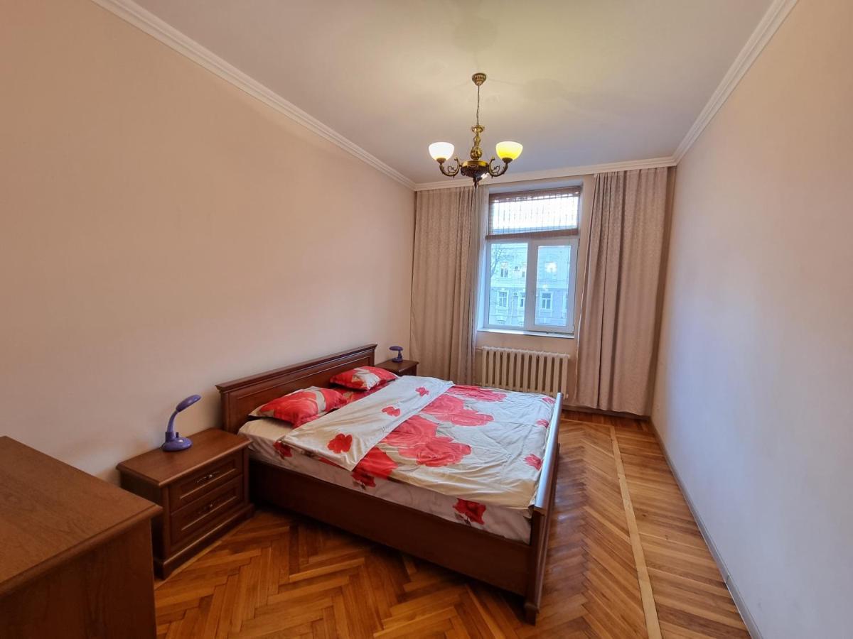 Stefan Cel Mare Boulevard Ultracentral Apartments In The Center Κισινάου Εξωτερικό φωτογραφία