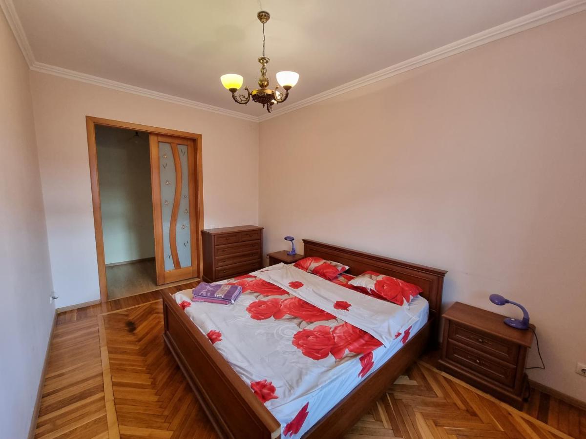Stefan Cel Mare Boulevard Ultracentral Apartments In The Center Κισινάου Εξωτερικό φωτογραφία