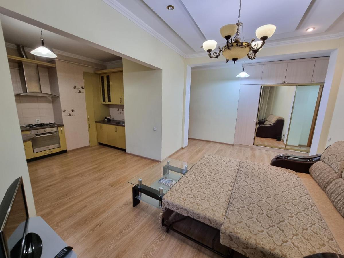Stefan Cel Mare Boulevard Ultracentral Apartments In The Center Κισινάου Εξωτερικό φωτογραφία