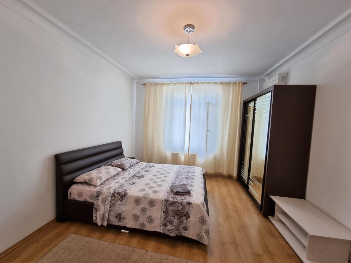 Stefan Cel Mare Boulevard Ultracentral Apartments In The Center Κισινάου Εξωτερικό φωτογραφία