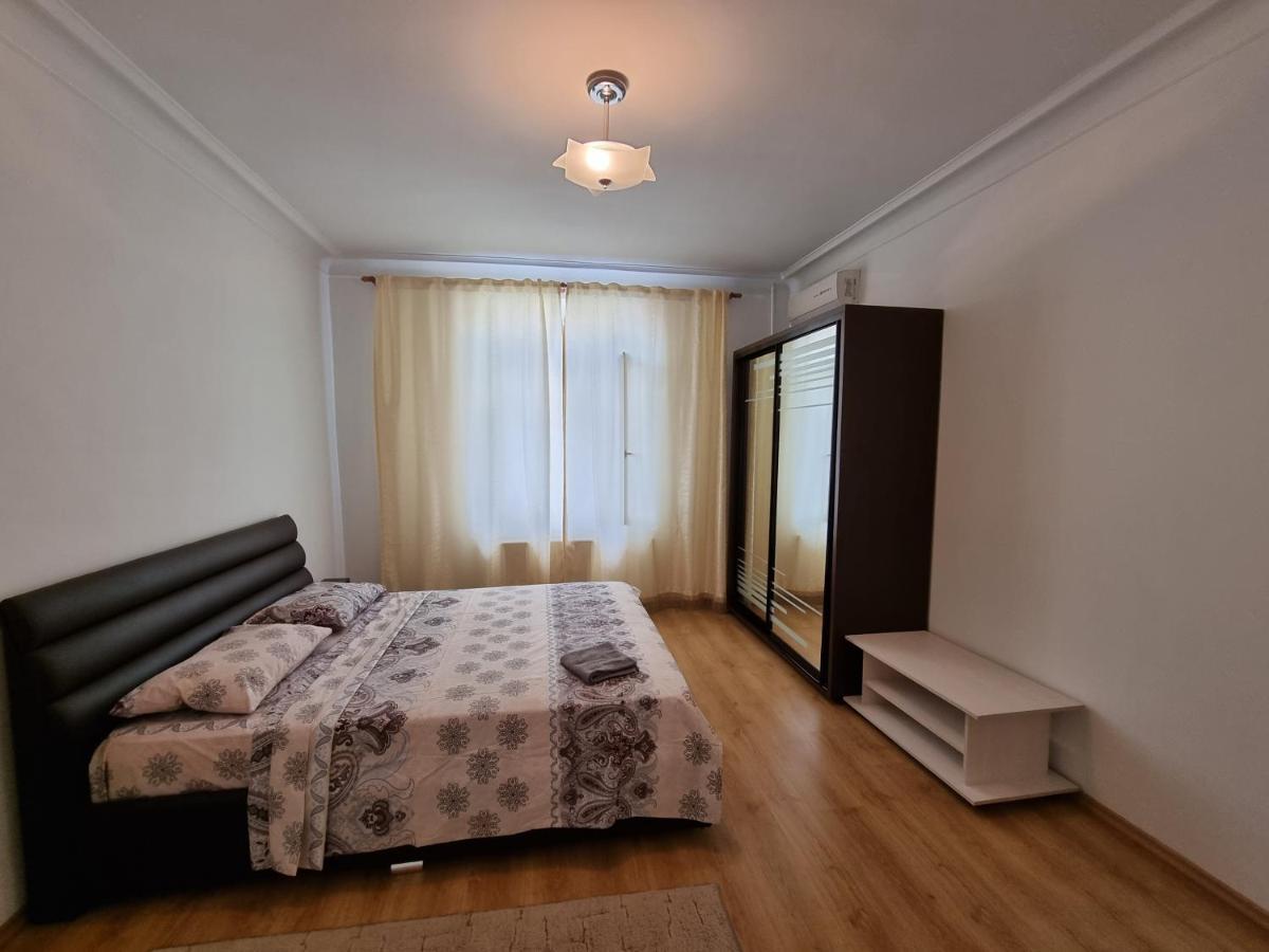 Stefan Cel Mare Boulevard Ultracentral Apartments In The Center Κισινάου Εξωτερικό φωτογραφία