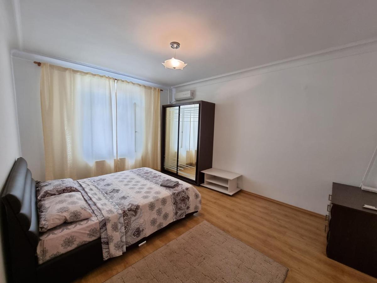 Stefan Cel Mare Boulevard Ultracentral Apartments In The Center Κισινάου Εξωτερικό φωτογραφία